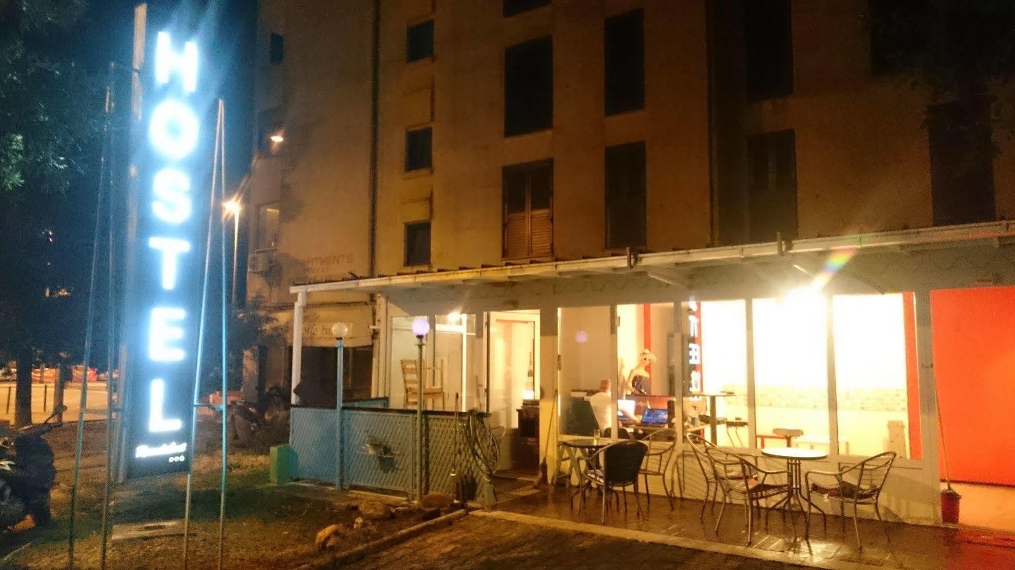 Roundabout Hostel - Hostel Rovinj Exterior photo